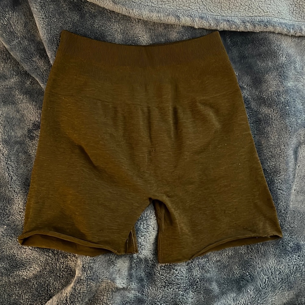 Alphalete Amplify Shorts size small